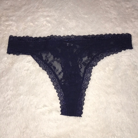 DKNY Thong Panty - Picture 1 of 6